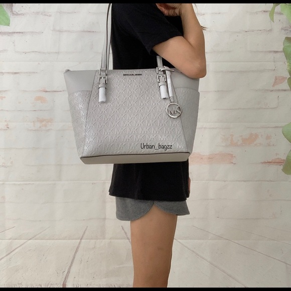 Michael Kors Charlotte Large Top Zip Tote